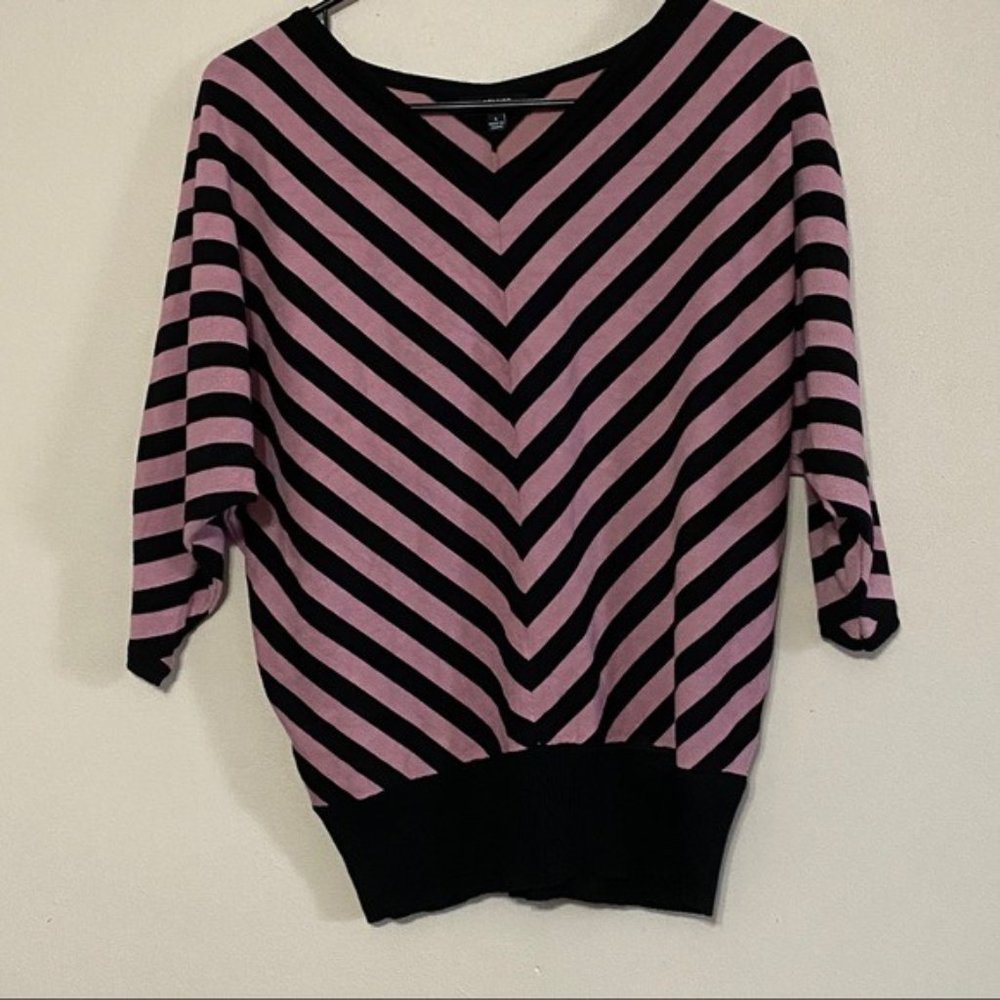 PREMISE Black Pink Bat wing chevron sweater Small